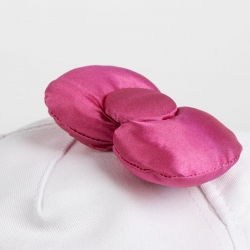 GORRA VISERA CURVA APLICACIONES HELLO KITTY