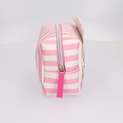 NECESER ASEO VIAJE HELLO KITTY