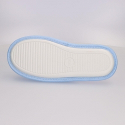 ZAPATILLAS DE CASA ABIERTA STITCH